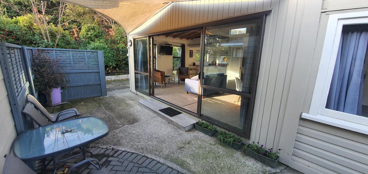 แอคเซ่นต์ ออนเทาโปมอเตอร์ลอดจ์ Motel ภายนอก รูปภาพ